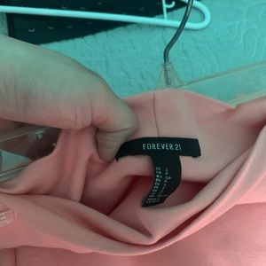 Brand new skirt !! Forever 21! Never worn.